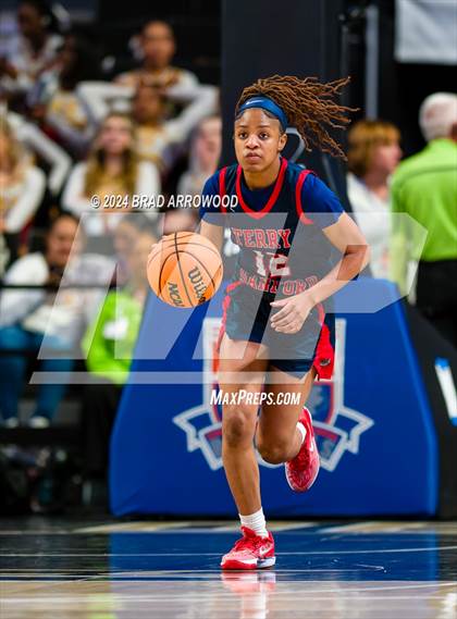 Thumbnail 2 in Terry Sanford vs South Central (NCHSAA 3A Regional Final) photogallery.