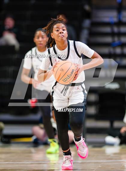Thumbnail 2 in Terry Sanford vs South Central (NCHSAA 3A Regional Final) photogallery.