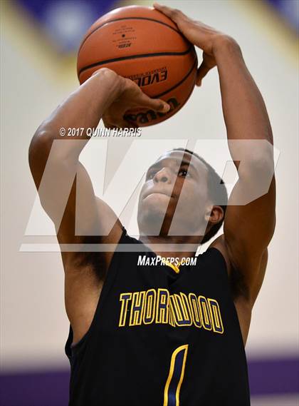 Thumbnail 3 in Thornwood vs Thornton Fractional North (Bob Hambric Shootout) photogallery.