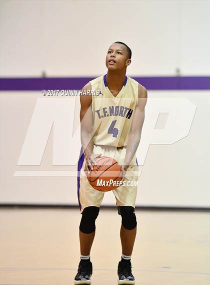 Thumbnail 2 in Thornwood vs Thornton Fractional North (Bob Hambric Shootout) photogallery.