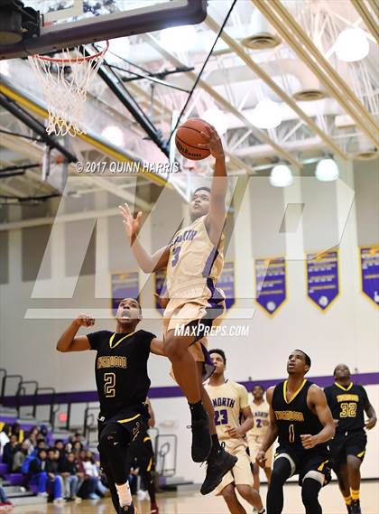 Thumbnail 1 in Thornwood vs Thornton Fractional North (Bob Hambric Shootout) photogallery.