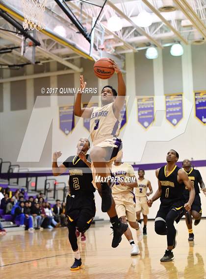 Thumbnail 3 in Thornwood vs Thornton Fractional North (Bob Hambric Shootout) photogallery.