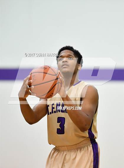 Thumbnail 1 in Thornwood vs Thornton Fractional North (Bob Hambric Shootout) photogallery.