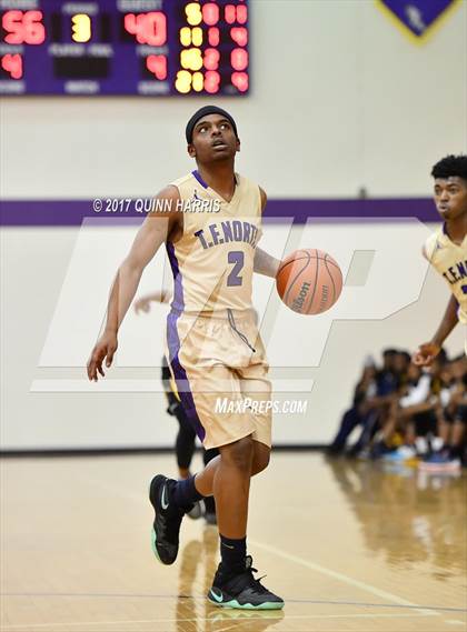 Thumbnail 2 in Thornwood vs Thornton Fractional North (Bob Hambric Shootout) photogallery.
