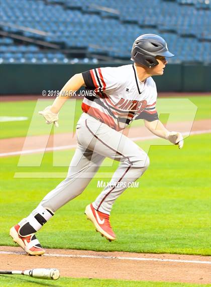 Thumbnail 2 in Desert Edge vs. Coconino photogallery.