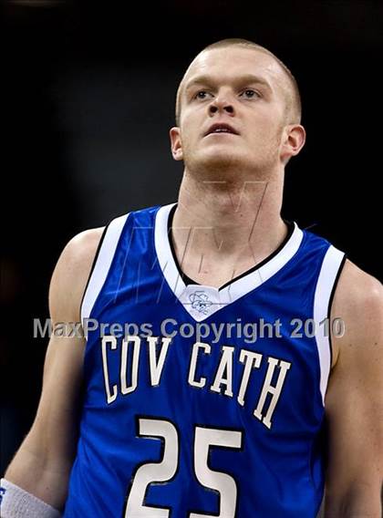 Thumbnail 1 in Covington Catholic @ St. Henry (Ninth Region Quarterfinals) photogallery.