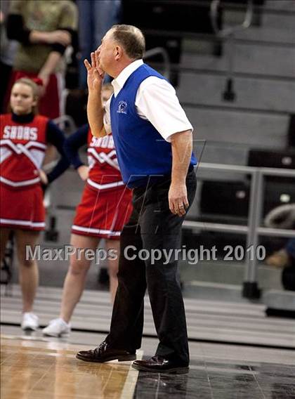 Thumbnail 2 in Covington Catholic @ St. Henry (Ninth Region Quarterfinals) photogallery.