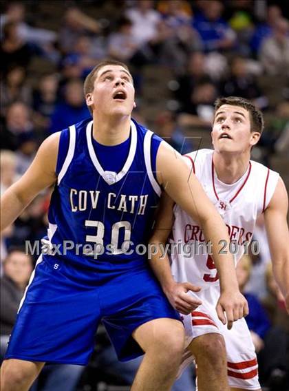 Thumbnail 2 in Covington Catholic @ St. Henry (Ninth Region Quarterfinals) photogallery.
