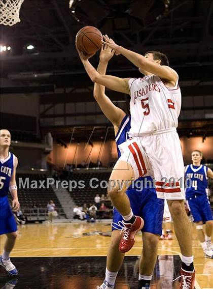 Thumbnail 2 in Covington Catholic @ St. Henry (Ninth Region Quarterfinals) photogallery.