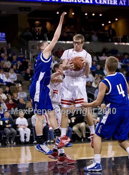 Thumbnail 1 in Covington Catholic @ St. Henry (Ninth Region Quarterfinals) photogallery.