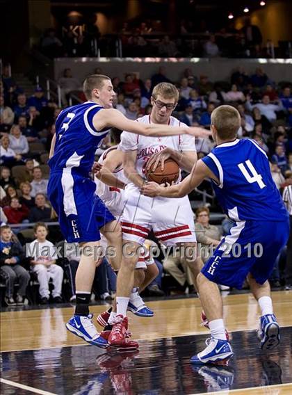 Thumbnail 2 in Covington Catholic @ St. Henry (Ninth Region Quarterfinals) photogallery.