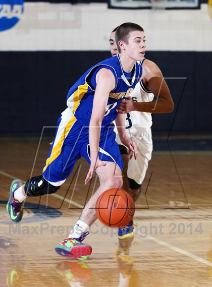 Thumbnail 3 in Clarion-Limestone vs. Johnsonburg (District IX A Consolation) photogallery.