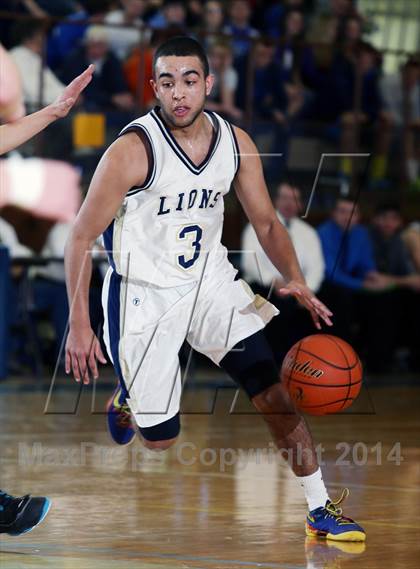 Thumbnail 3 in Clarion-Limestone vs. Johnsonburg (District IX A Consolation) photogallery.
