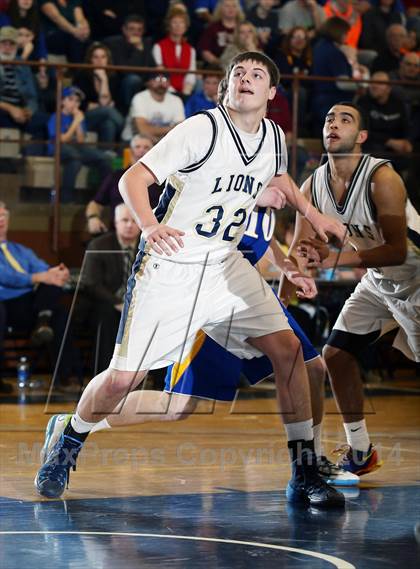 Thumbnail 1 in Clarion-Limestone vs. Johnsonburg (District IX A Consolation) photogallery.