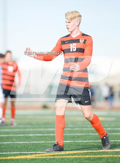 Thumbnail 3 in Corona del Sol vs Arizona College Prep (Coyote Classic Tournament) photogallery.
