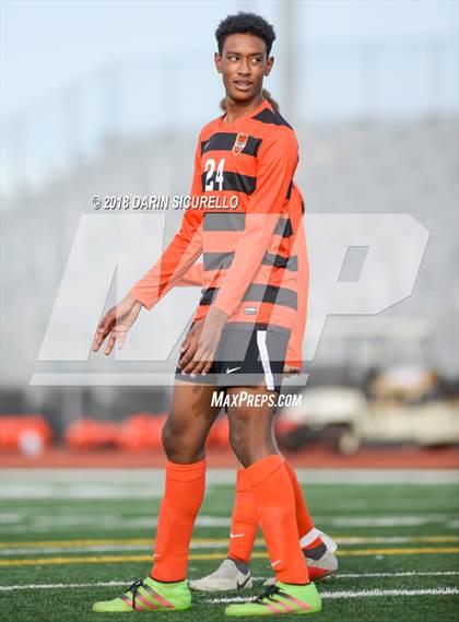 Thumbnail 2 in Corona del Sol vs Arizona College Prep (Coyote Classic Tournament) photogallery.