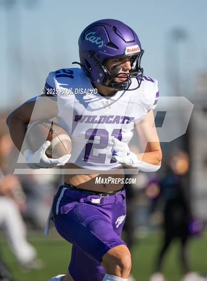 Thumbnail 1 in Arvada West @ Mountain Vista (CHSAA 5A Quarter Final) photogallery.