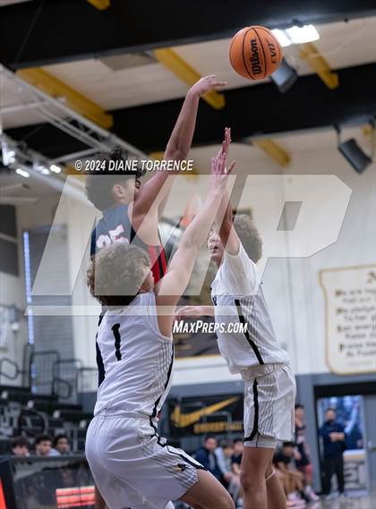 Thumbnail 1 in Beckman @ Foothill photogallery.