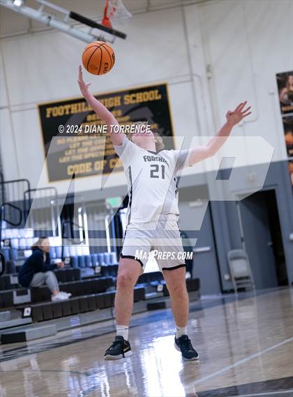 Thumbnail 2 in Beckman @ Foothill photogallery.