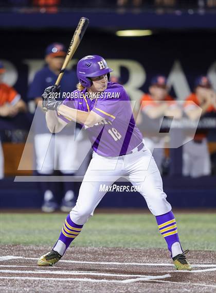 Thumbnail 2 in Hallsville vs. Wakeland (UIL 5A Regional Finals Game 2) photogallery.