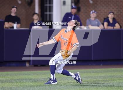 Thumbnail 2 in Hallsville vs. Wakeland (UIL 5A Regional Finals Game 2) photogallery.