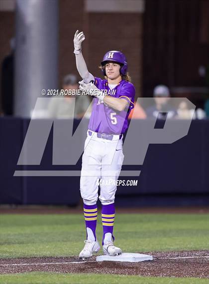 Thumbnail 2 in Hallsville vs. Wakeland (UIL 5A Regional Finals Game 2) photogallery.