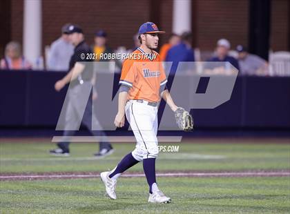 Thumbnail 3 in Hallsville vs. Wakeland (UIL 5A Regional Finals Game 2) photogallery.