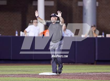 Thumbnail 2 in Hallsville vs. Wakeland (UIL 5A Regional Finals Game 2) photogallery.