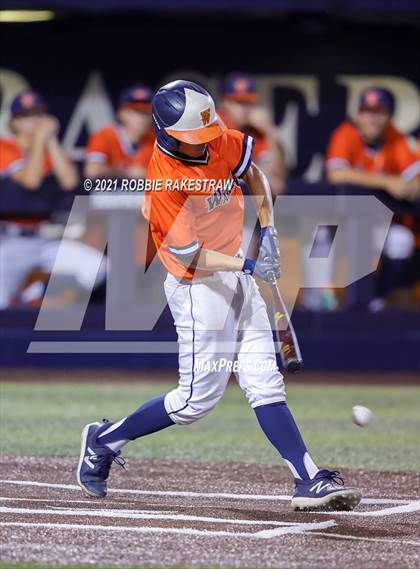 Thumbnail 3 in Hallsville vs. Wakeland (UIL 5A Regional Finals Game 2) photogallery.