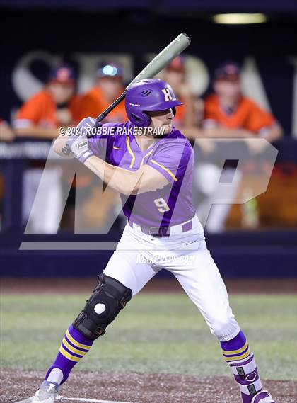 Thumbnail 3 in Hallsville vs. Wakeland (UIL 5A Regional Finals Game 2) photogallery.