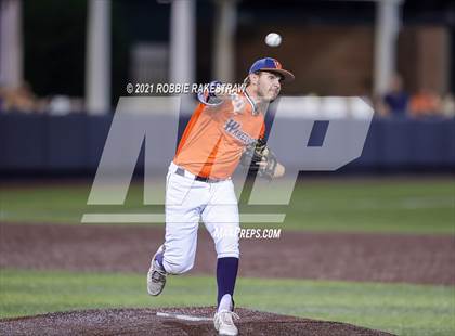 Thumbnail 3 in Hallsville vs. Wakeland (UIL 5A Regional Finals Game 2) photogallery.
