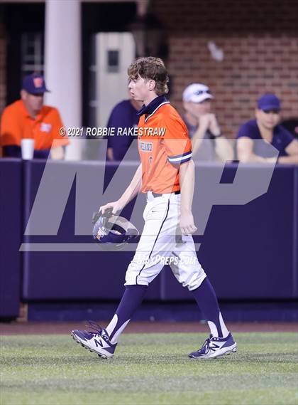 Thumbnail 2 in Hallsville vs. Wakeland (UIL 5A Regional Finals Game 2) photogallery.