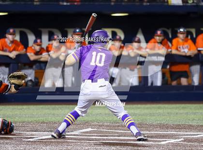 Thumbnail 1 in Hallsville vs. Wakeland (UIL 5A Regional Finals Game 2) photogallery.