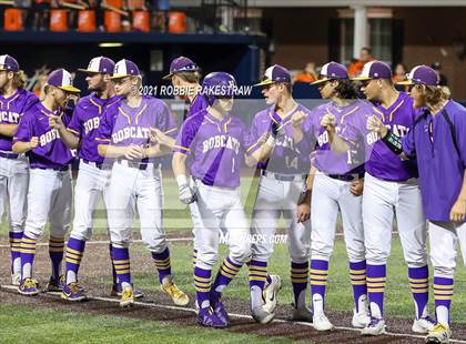Thumbnail 1 in Hallsville vs. Wakeland (UIL 5A Regional Finals Game 2) photogallery.