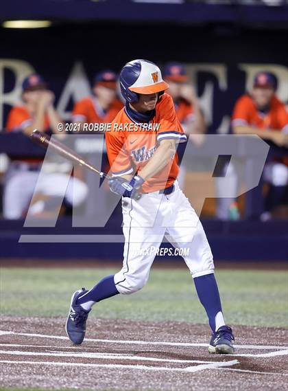 Thumbnail 2 in Hallsville vs. Wakeland (UIL 5A Regional Finals Game 2) photogallery.