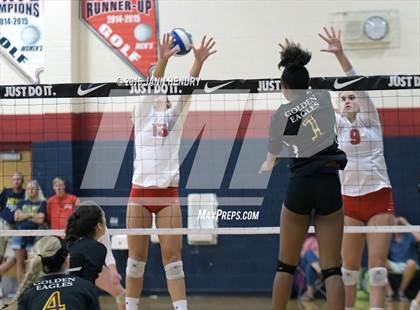 Thumbnail 3 in Los Alamitos vs. Clovis West (Durango Fall Classic) photogallery.