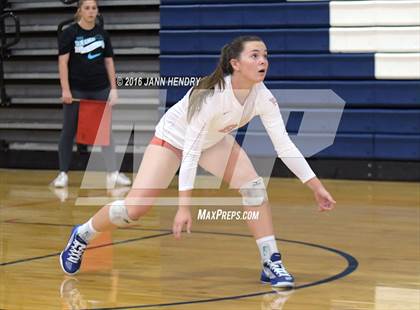 Thumbnail 3 in Los Alamitos vs. Clovis West (Durango Fall Classic) photogallery.