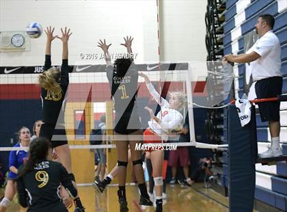 Thumbnail 2 in Los Alamitos vs. Clovis West (Durango Fall Classic) photogallery.