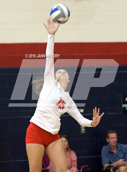 Thumbnail 3 in Los Alamitos vs. Clovis West (Durango Fall Classic) photogallery.