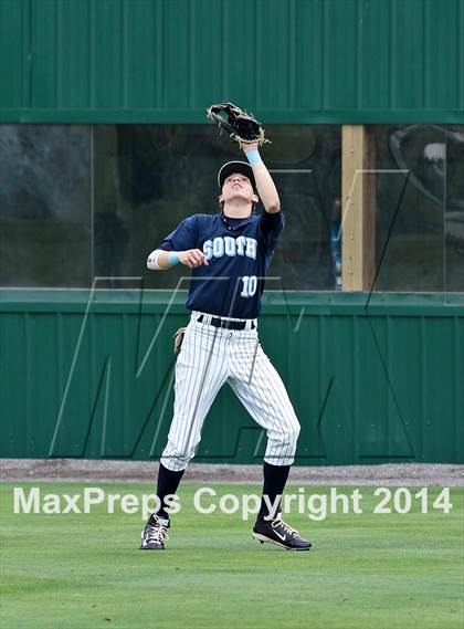 Thumbnail 2 in Sullivan South @ Knoxville Catholic (TSSAA Class AAA  Sectional Playoff) photogallery.