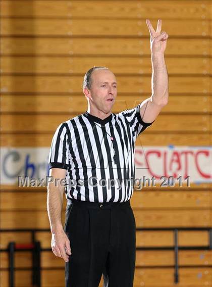 Thumbnail 1 in Colfax vs. McClatchy (Bulldog Winter Classic) photogallery.