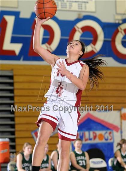 Thumbnail 3 in Colfax vs. McClatchy (Bulldog Winter Classic) photogallery.
