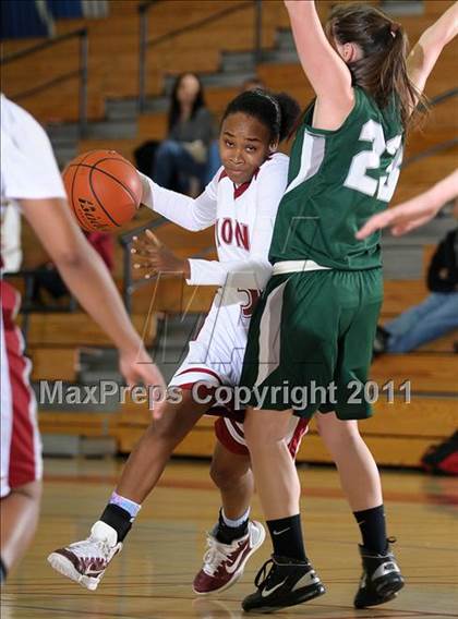 Thumbnail 3 in Colfax vs. McClatchy (Bulldog Winter Classic) photogallery.