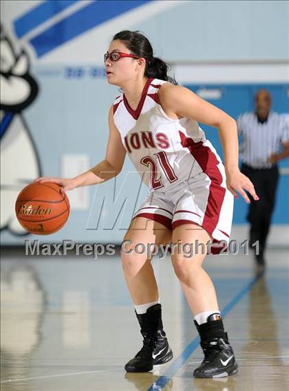 Thumbnail 1 in Colfax vs. McClatchy (Bulldog Winter Classic) photogallery.
