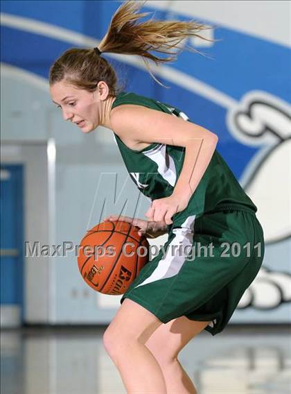 Thumbnail 3 in Colfax vs. McClatchy (Bulldog Winter Classic) photogallery.