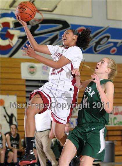 Thumbnail 3 in Colfax vs. McClatchy (Bulldog Winter Classic) photogallery.