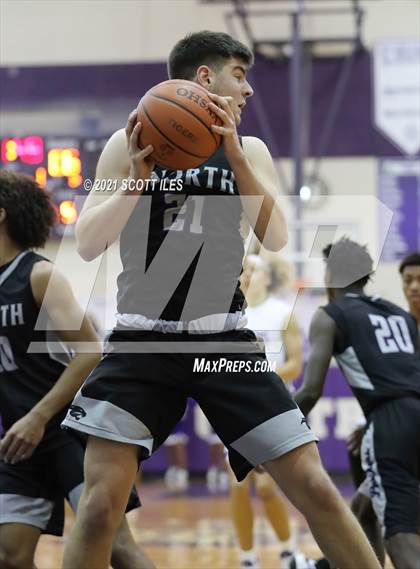 Thumbnail 2 in Pickerington North vs Pickerington Central photogallery.
