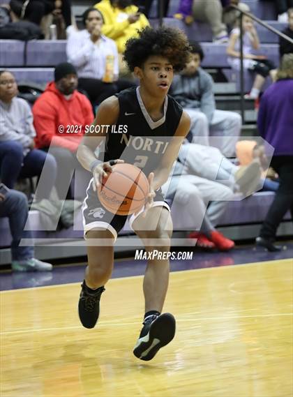 Thumbnail 1 in Pickerington North vs Pickerington Central photogallery.
