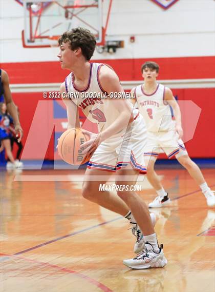 Thumbnail 3 in North Brunswick @ West Carteret (NCHSAA Round 1) photogallery.