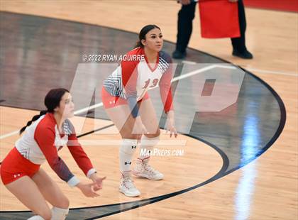 Thumbnail 3 in Shallowater vs. Denver City (UIL 3A Regions 1 & 2 Area Championship)  photogallery.